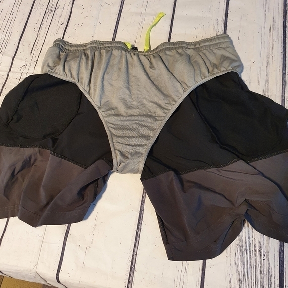 Champion Men Shorts Size XL - Picture 7 of 7